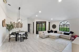 5139 Europa Drive O, Boynton Beach