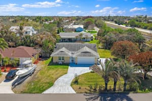 7954 Se Carlton Street E, Hobe Sound