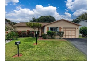 6292 Silver Moon Lane, Greenacres