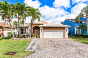 4797 Nw 7th Place, Deerfield Beach