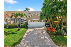 4702 Carlton Golf Drive, Lake Worth