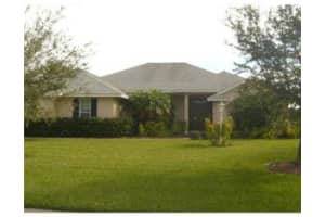 450 Sw Greystone Court, Vero Beach