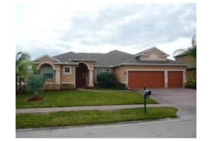 1310 Scarlet Oak Circle, Vero Beach
