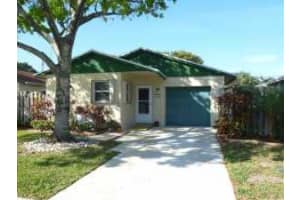 141 E Riverside Drive 30, Tequesta