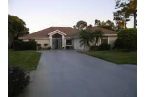 955 Sw Sand Oak Drive, Palm City