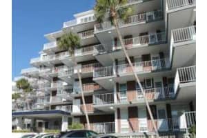 935 E Causeway Boulevard 308, Vero Beach 935 E Causeway Boulevard 308, Vero Beach